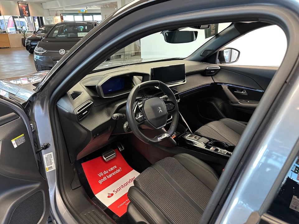 Peugeot e-2008 50 GT 5d