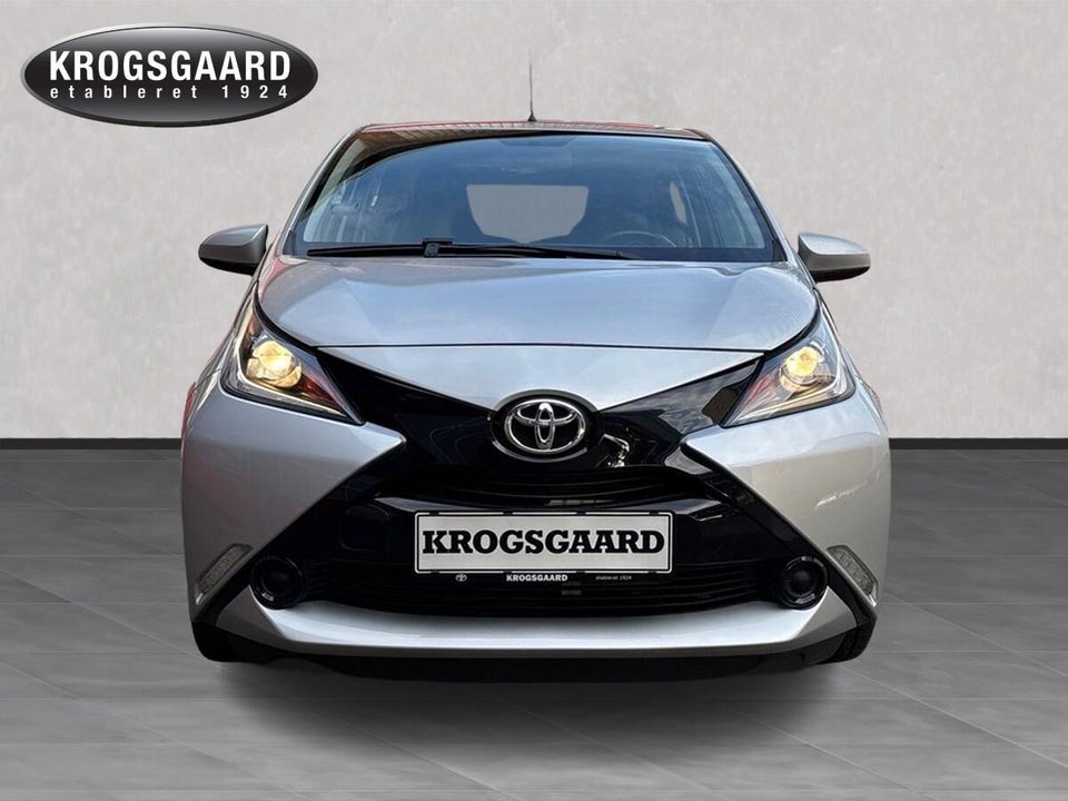 Toyota Aygo 1,0 VVT-i x-play x-shift 5d