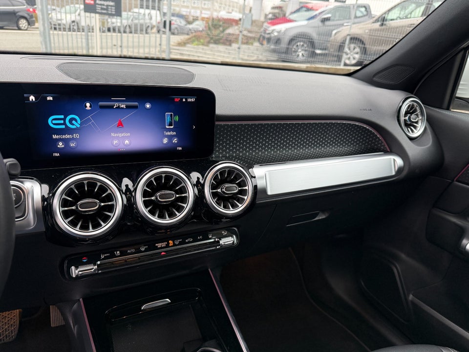 Mercedes EQB300 Progressive 4Matic 7prs 5d