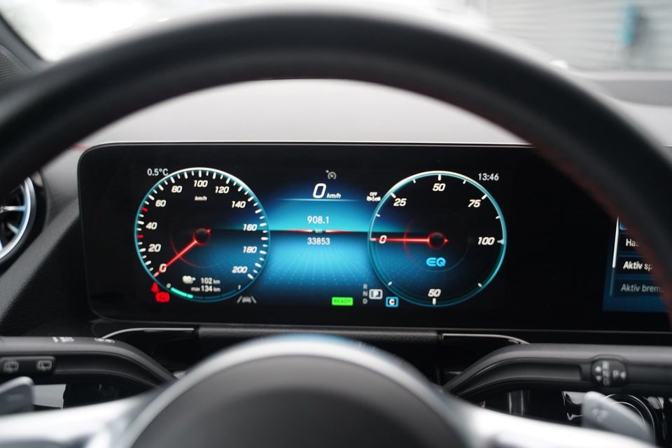 Mercedes EQA300 AMG Line 4Matic 5d