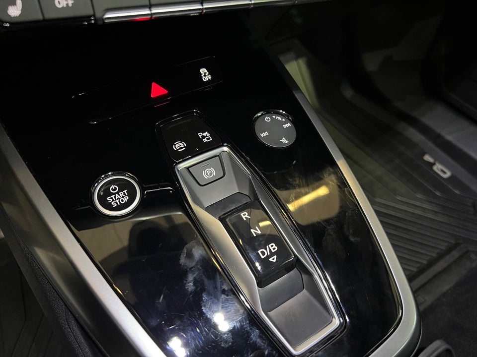 Audi Q4 e-tron 40  5d