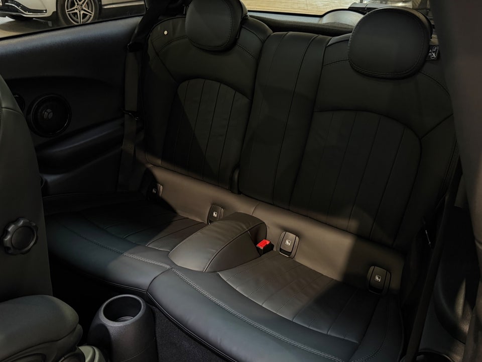 MINI Cooper SE Yours Trim 3d