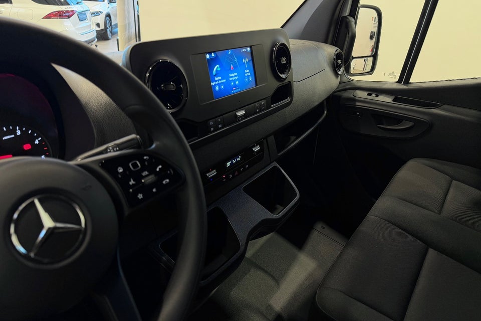 Mercedes Sprinter 317 2,0 CDi A2 Kassevogn aut. RWD