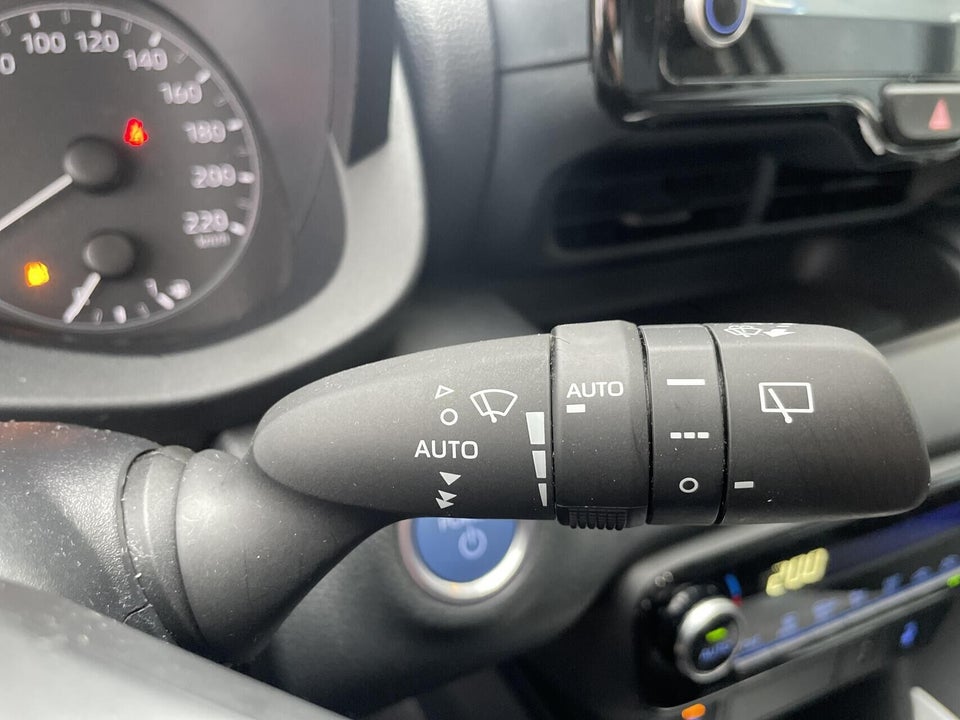 Toyota Yaris 1,5 Hybrid H3 Smart e-CVT 5d