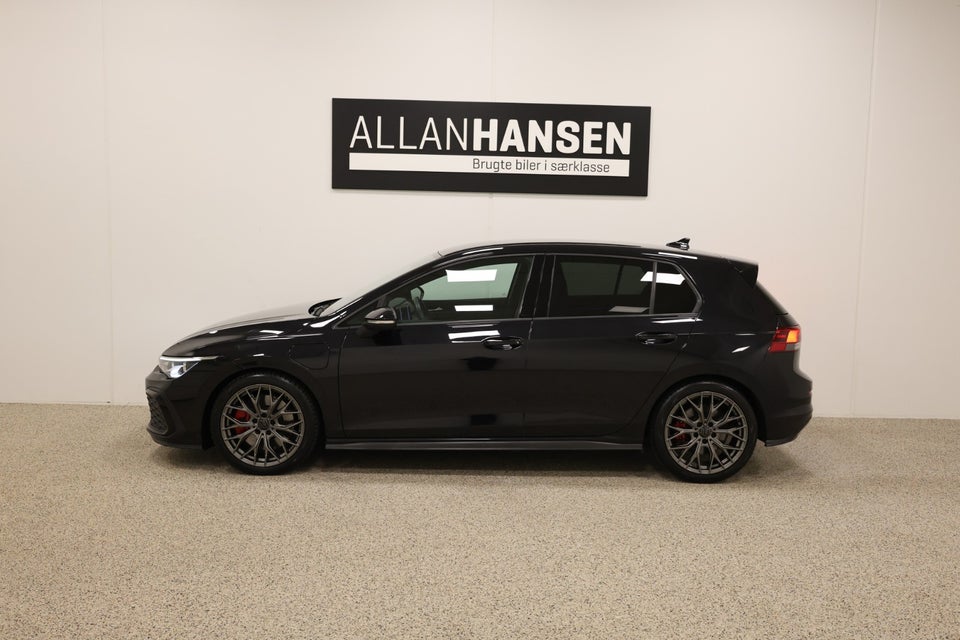 VW Golf VIII 1,4 GTE DSG 5d