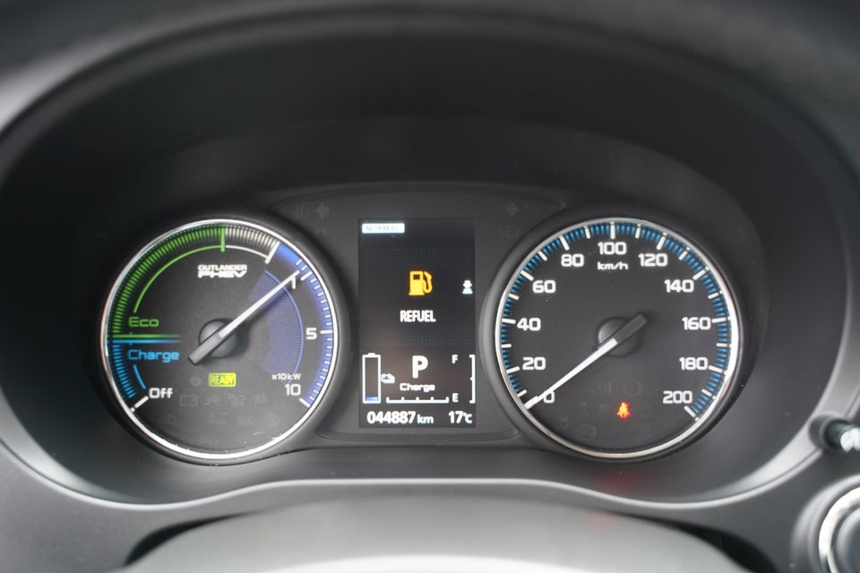 Mitsubishi Outlander 2,4 PHEV Inform+ CVT 4WD 5d