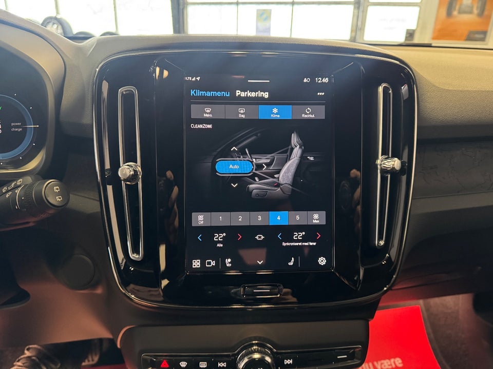 Volvo XC40 ReCharge Core 5d