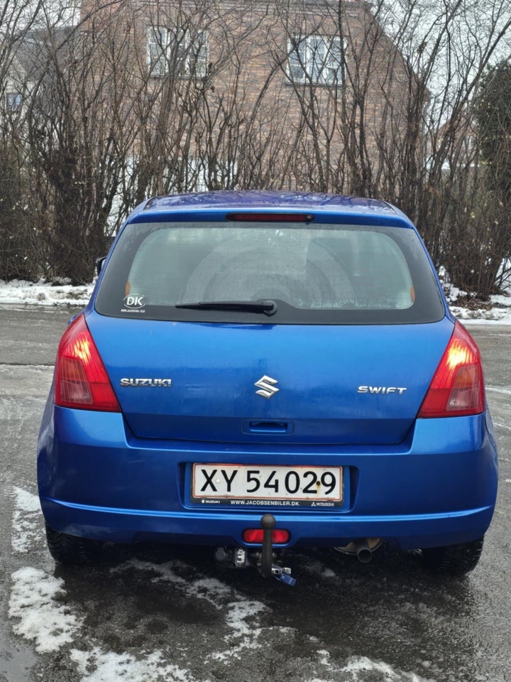 Suzuki Swift 1,5 GLX 5d