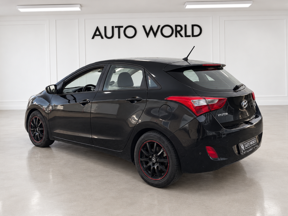 Hyundai i30 1,6 GDi Active+ 5d