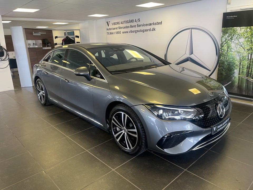 Mercedes EQE300 Electric Art 4d