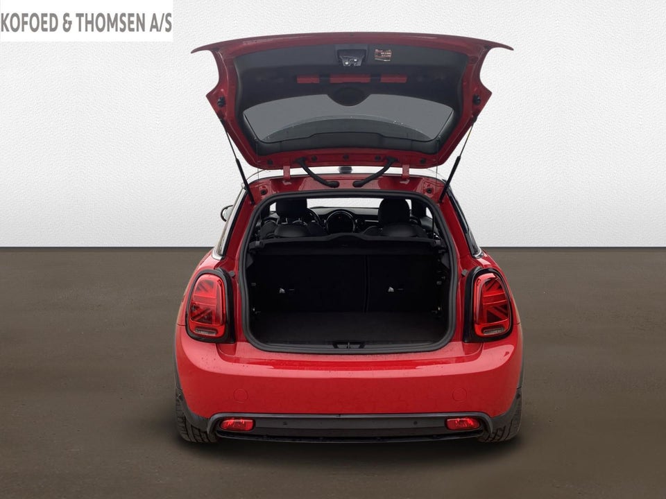 MINI Cooper SE Essential 3d