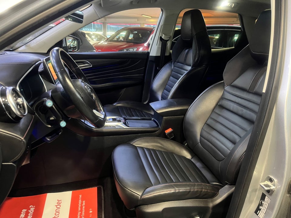 MG EHS 1,5 PHEV Luxury 5d