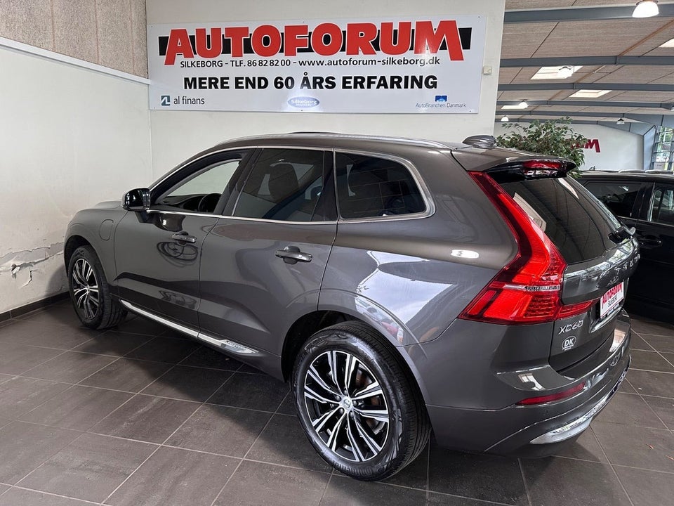 Volvo XC60 2,0 T8 ReCharge Inscription aut. AWD 5d