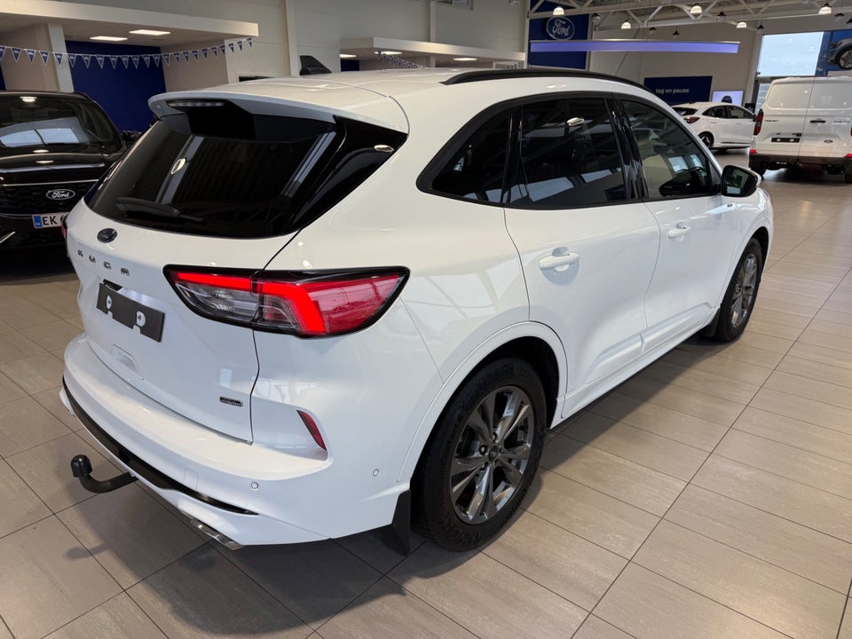 Ford Kuga 2,5 PHEV ST-Line CVT 5d