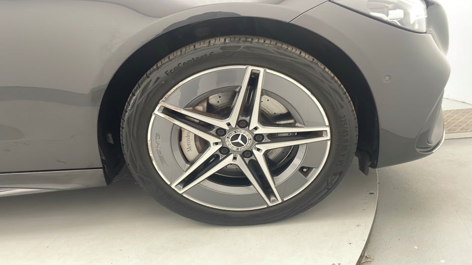 Mercedes C300 e 2,0 AMG Line stc. aut. 5d