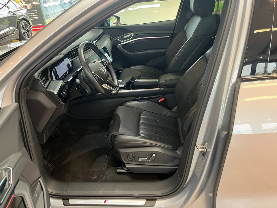 Audi e-tron 55 S-line Sportback quattro 5d