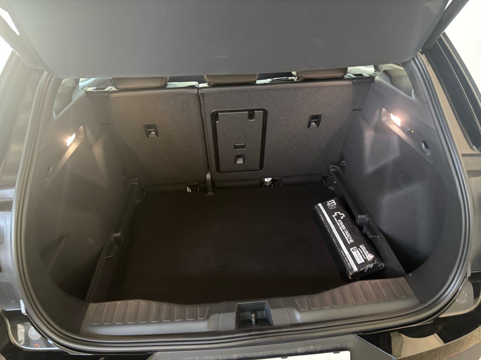 Ford Explorer 82 Premium Extended Range 5d