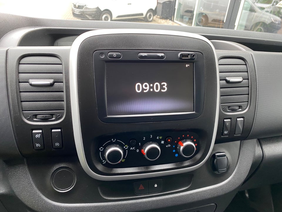 Renault Trafic T29 2,0 dCi 145 L1H1