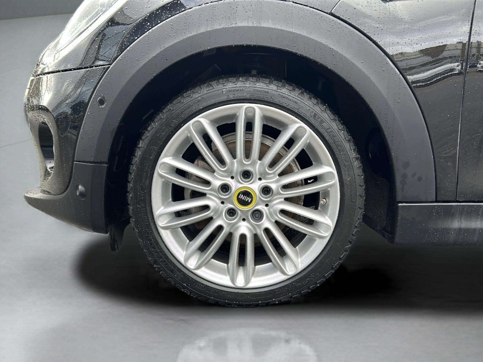 MINI Cooper SE Classic Trim 3d