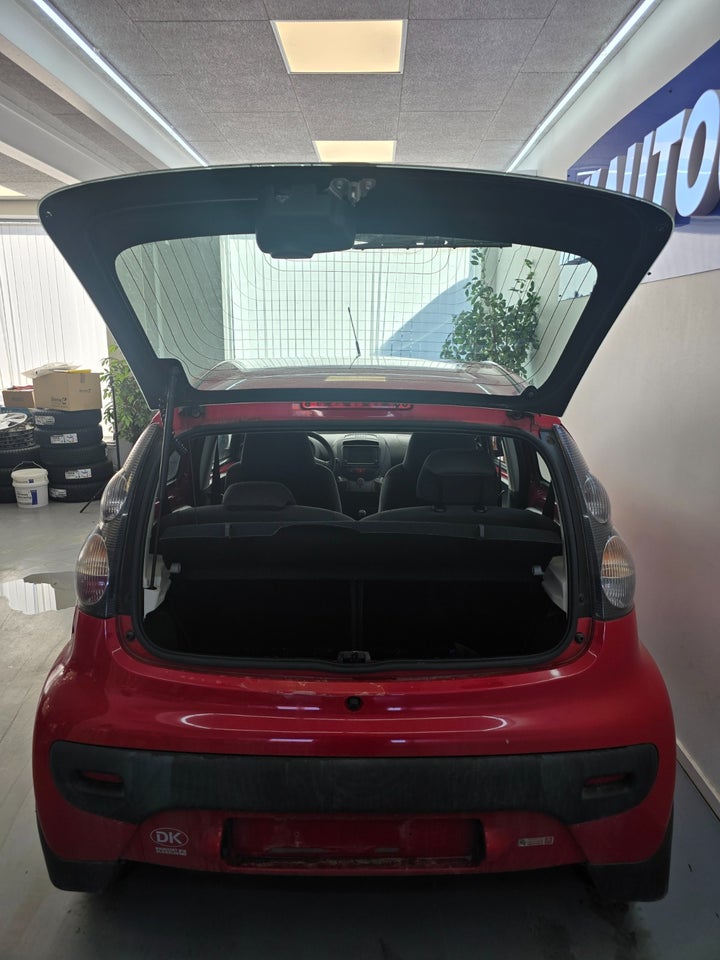 Citroën C1 1,0i  5d