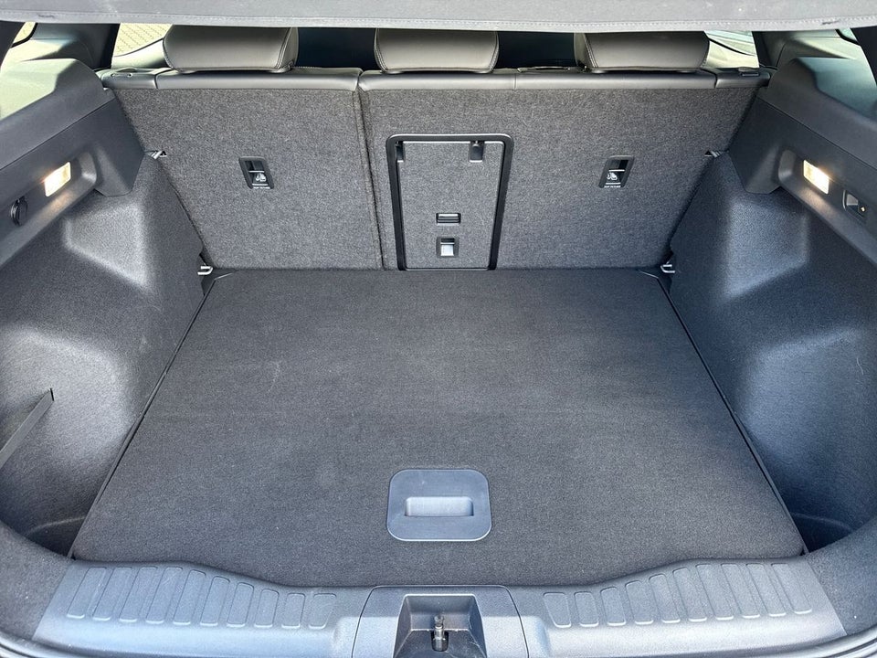 Ford Explorer 77 Premium Extended Range 5d