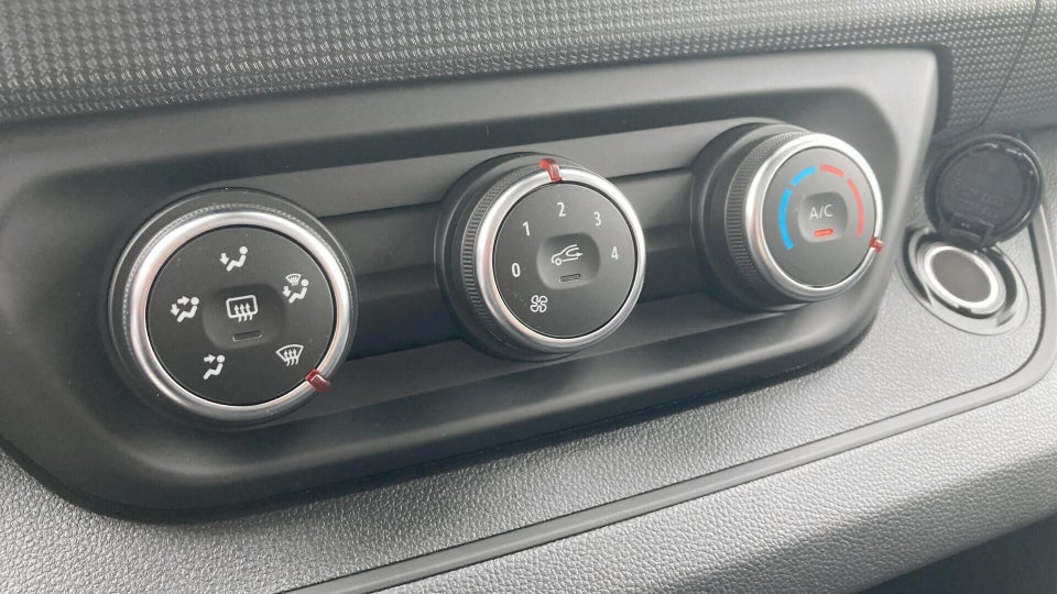 Renault Trafic 2,0 dCi 130 L2H1 Tekno