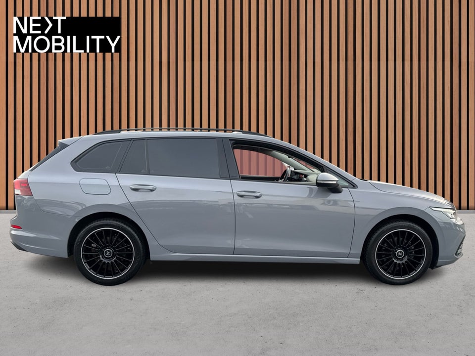 VW Golf VIII 1,5 TSi 130 Life Variant 5d