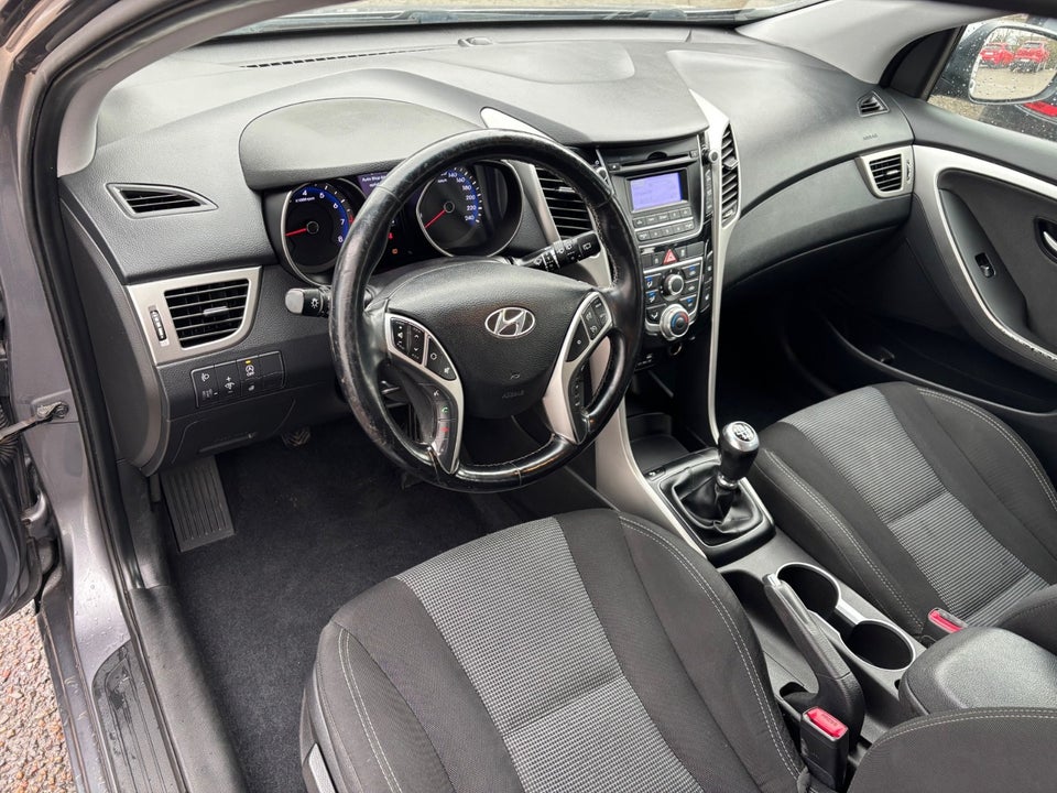 Hyundai i30 1,6 GDi Life+ 5d