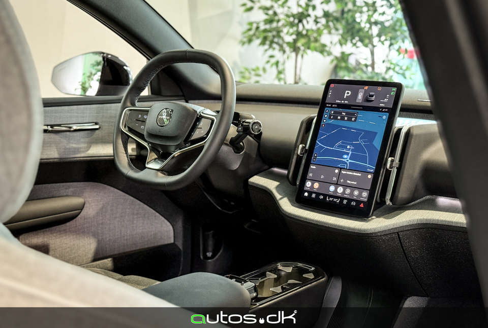 Volvo EX30 Extended Range Ultra 5d