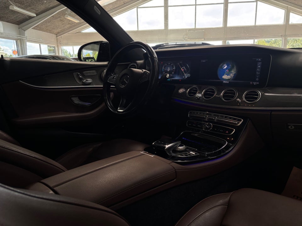 Mercedes E220 d 2,0 AMG Line stc. aut. 5d