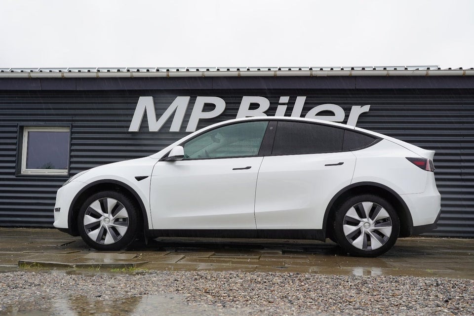 Tesla Model Y Long Range AWD 5d