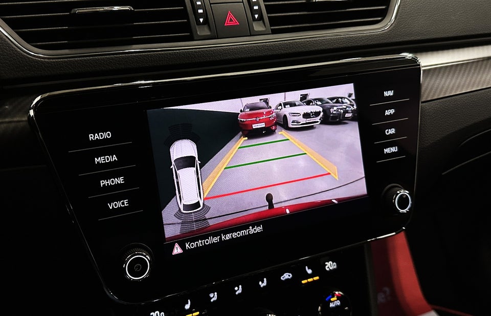Skoda Superb 2,0 TDi 190 Sportline Combi DSG 5d