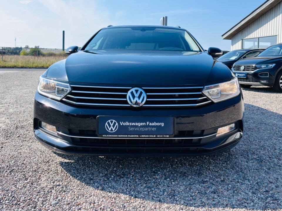 VW Passat 2,0 TDi 190 Comfortline Variant DSG Van 5d