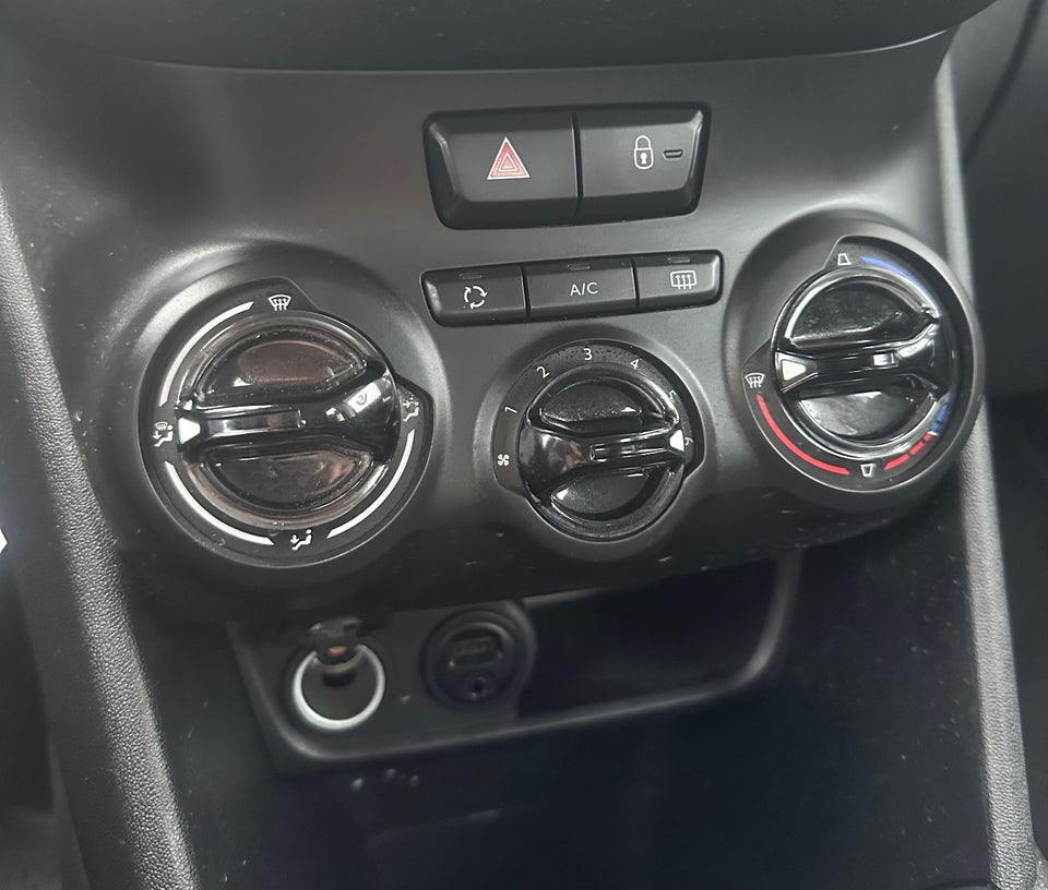 Peugeot 208 1,2 VTi 82 Active 5d