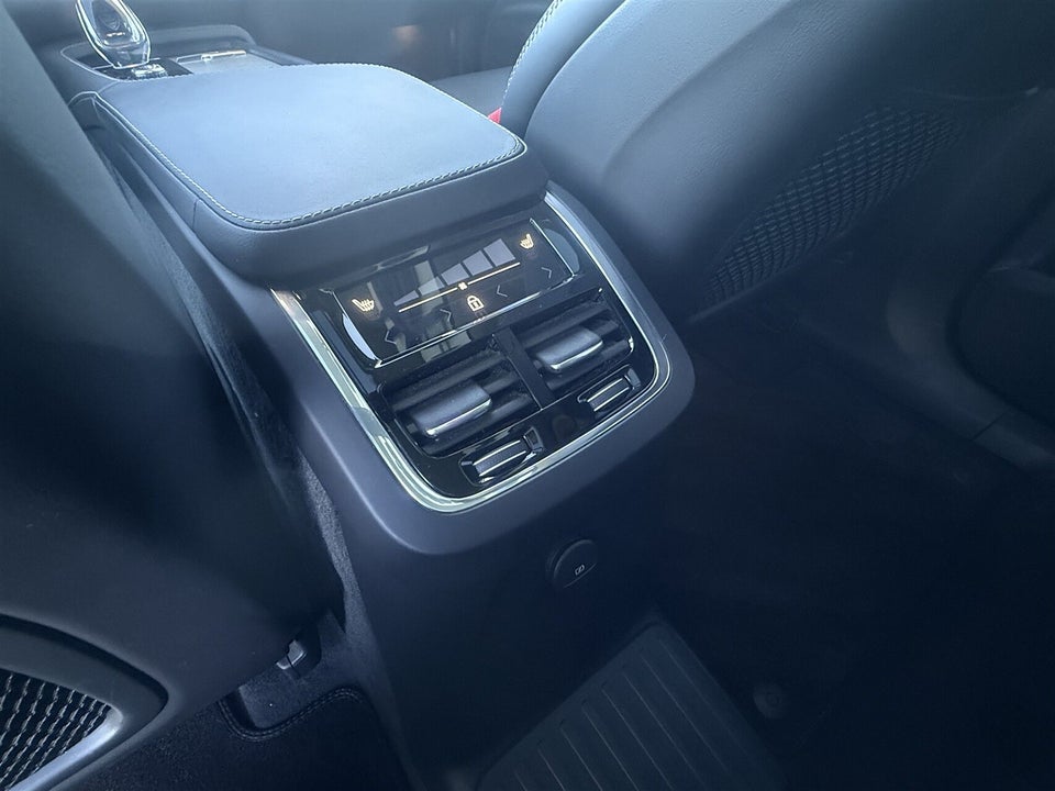 Volvo XC90 2,0 T8 ReCharge Ultimate Bright aut. AWD 7prs 5d