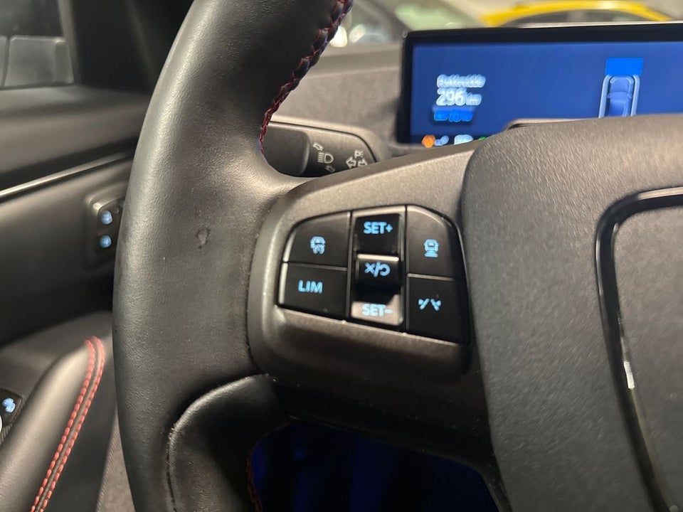 Ford Mustang Mach-E 91 Extended Range AWD 5d