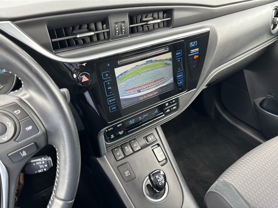 Toyota Auris 1,8 Hybrid H2 Style Touring Sports CVT 5d