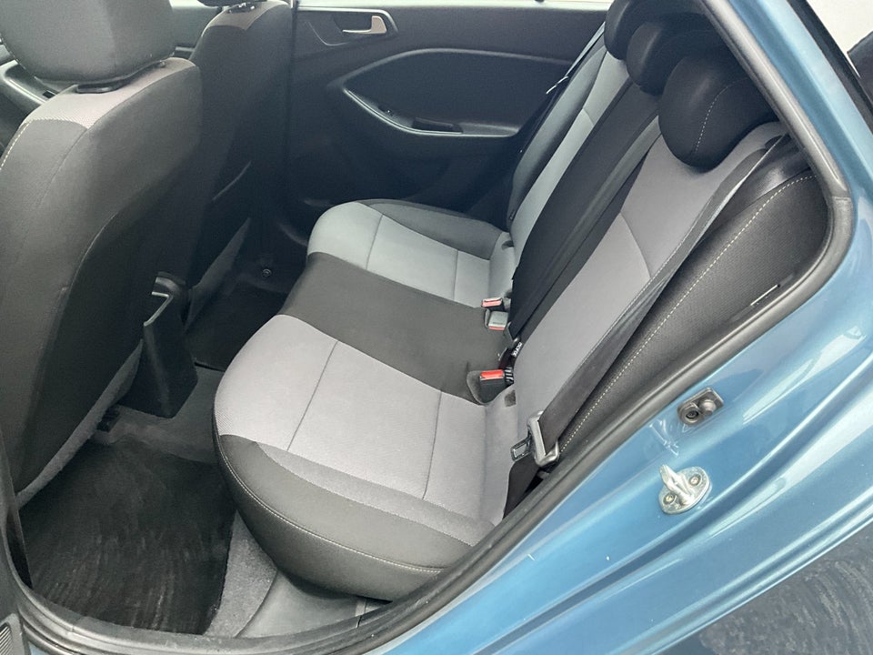 Hyundai i20 1,25 Trend 5d