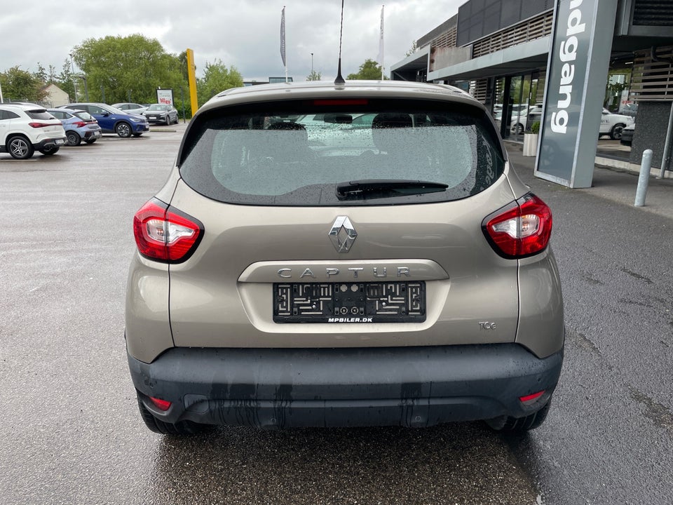 Renault Captur 1,2 TCe 120 Expression EDC 5d