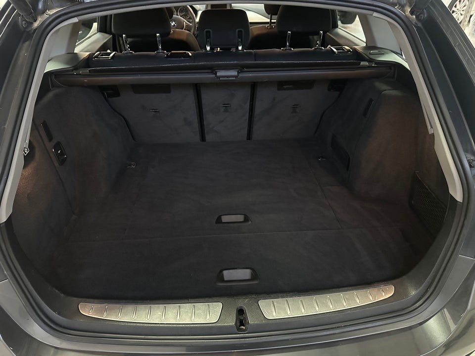 BMW 320d 2,0 Touring aut. 5d