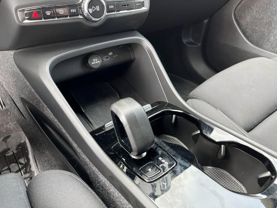 Volvo XC40 ReCharge Extended Range Plus 5d