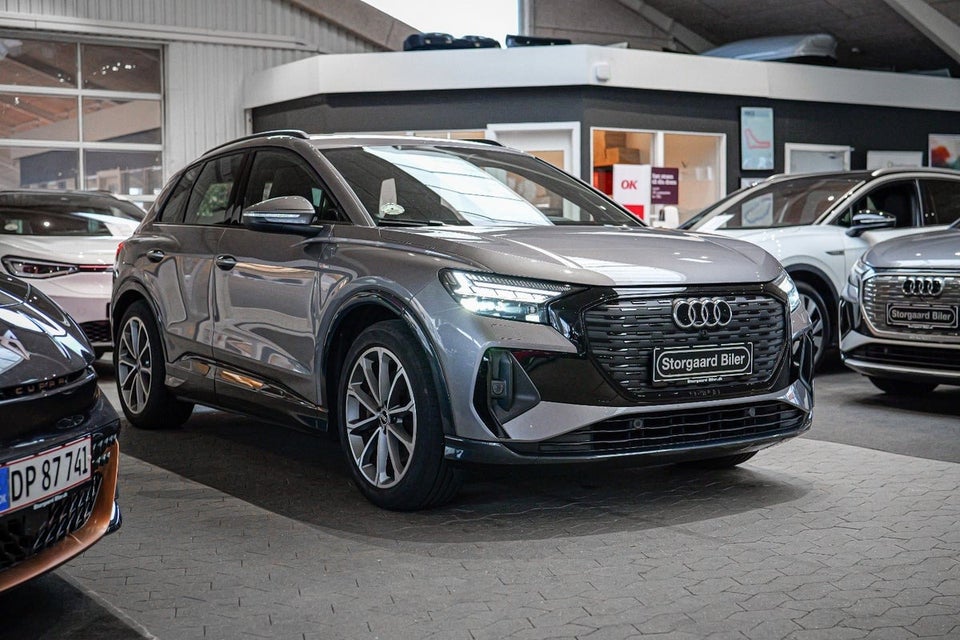 Audi Q4 e-tron 40 S-line 5d