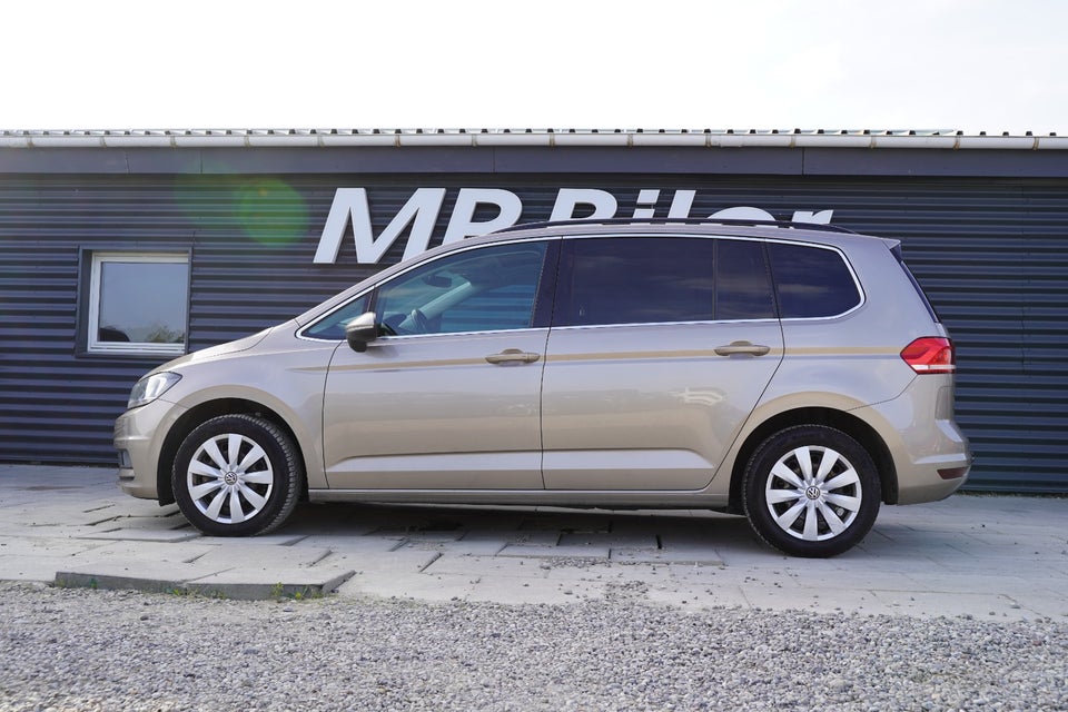 VW Touran 1,6 TDi 115 Highline DSG 7prs 5d