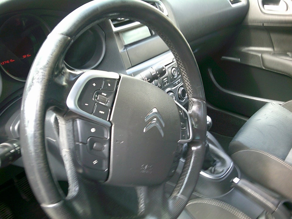 Citroën C4 1,6 HDi 110 Seduction 5d