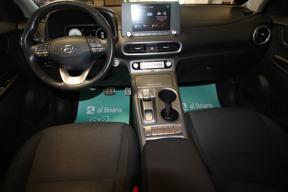Hyundai Kona 39 EV Essential 5d