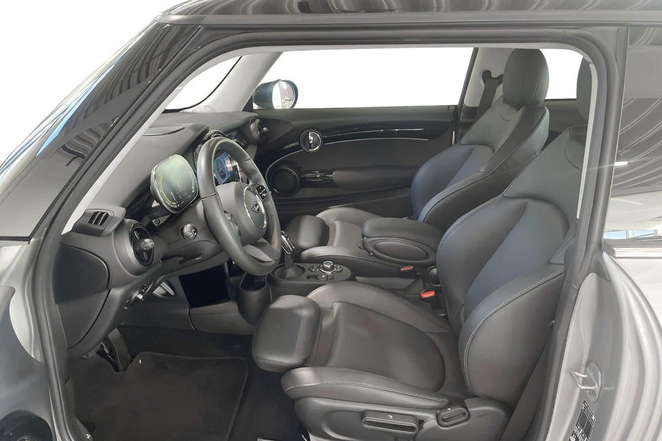 MINI Cooper SE Classic Trim 3d