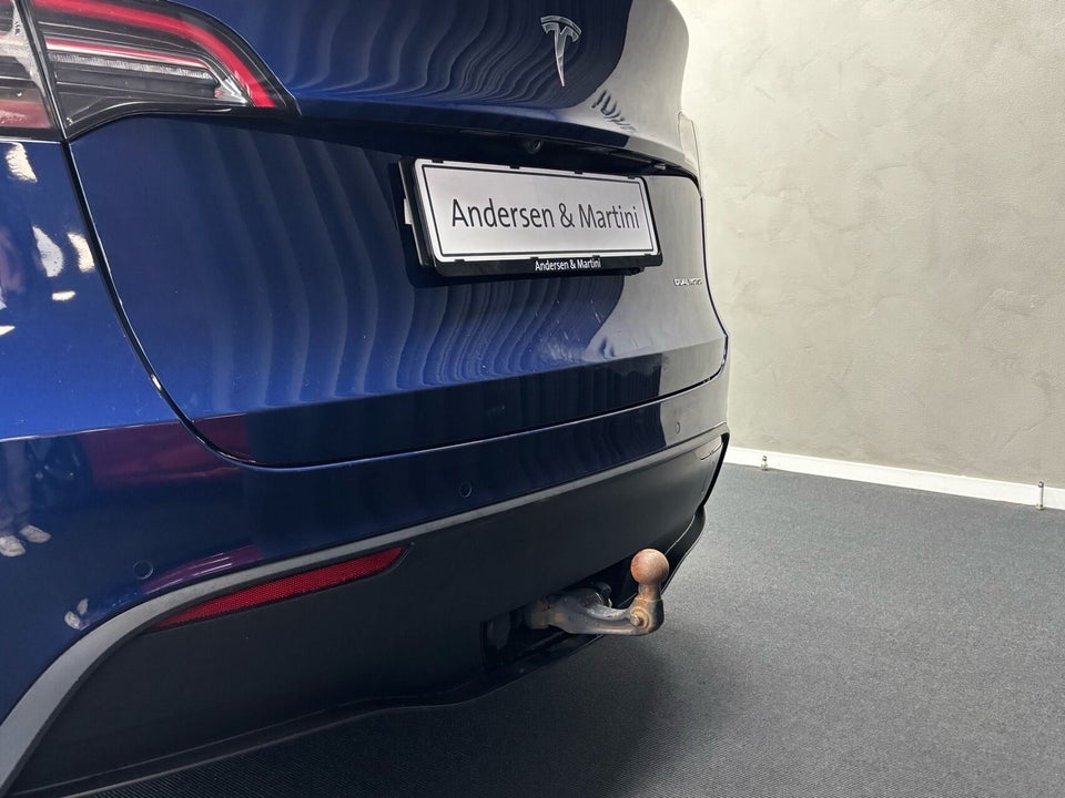 Tesla Model Y Long Range AWD 5d