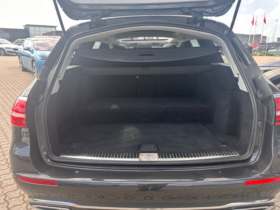 Mercedes E300 de 2,0 stc. aut. 5d
