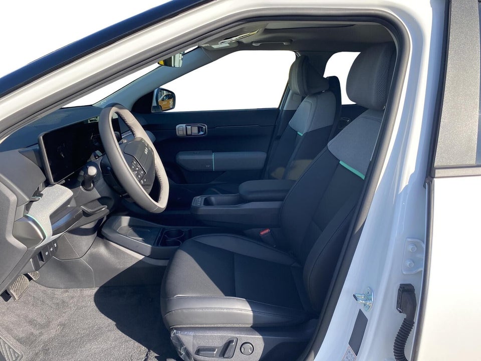 Kia EV4 81 Long Range Business Plus Fastback 4d