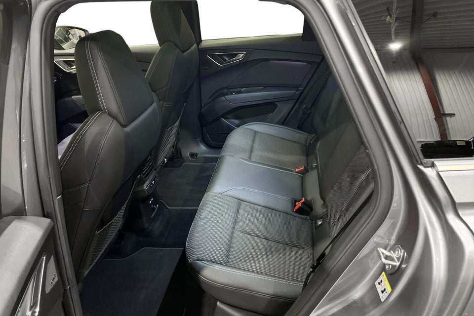 Audi Q4 e-tron 50 Attitude S-line quattro 5d